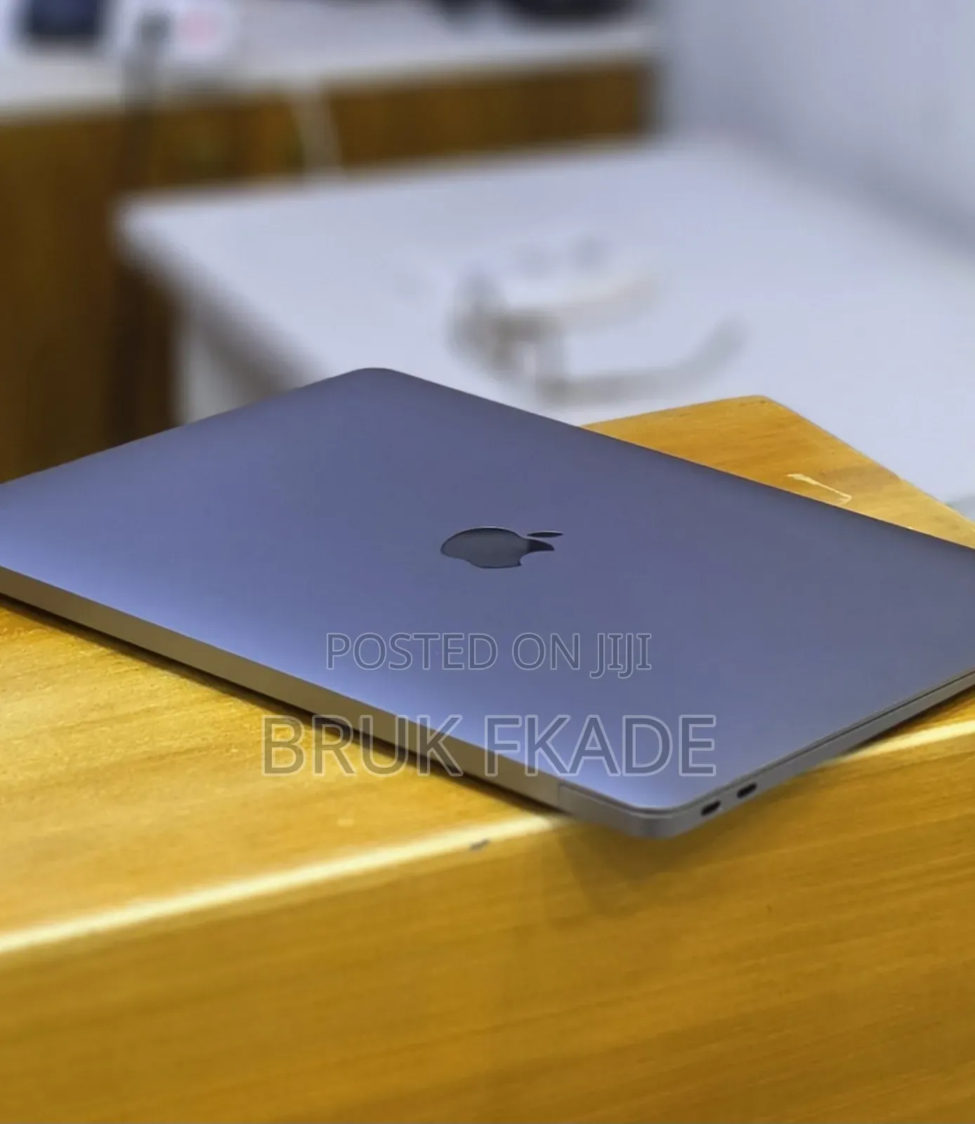 New Laptop Apple MacBook Air 2020 M1 16GB Apple M1 SSD 256GB