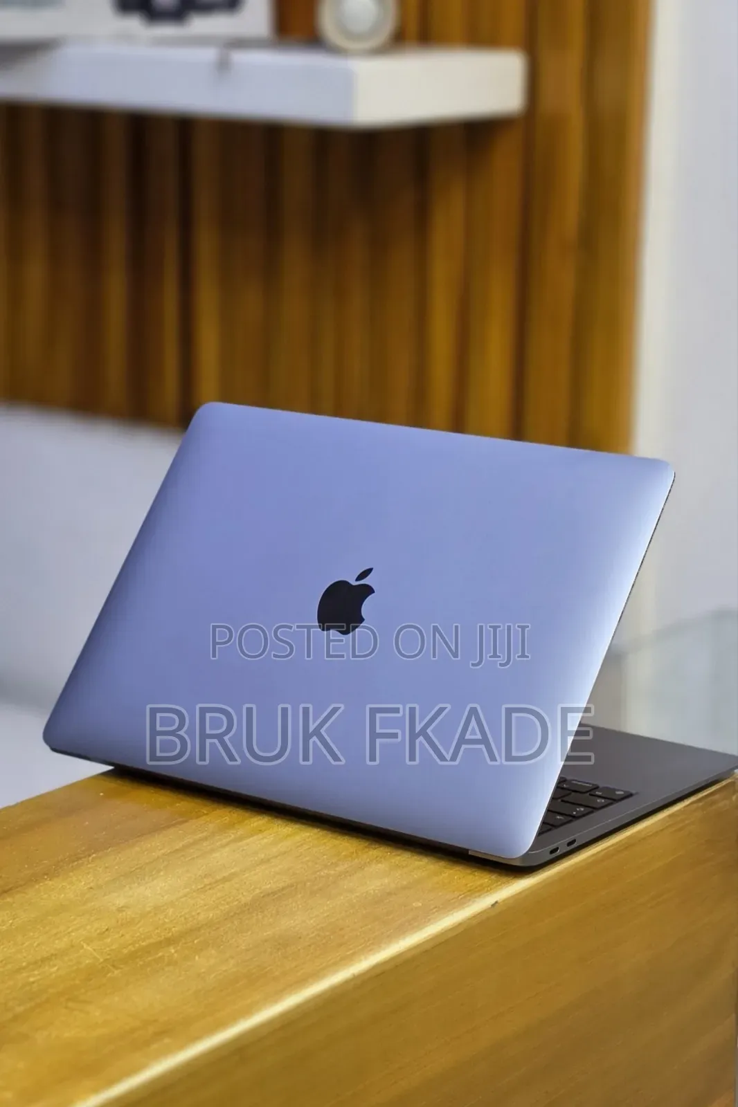 New Laptop Apple MacBook Air 2020 M1 16GB Apple M1 SSD 256GB