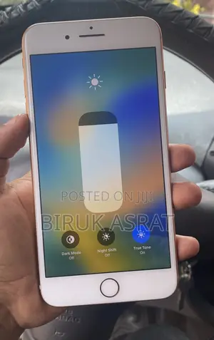 Apple iPhone 8 Plus 64 GB Gold