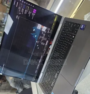 New Laptop Samsung Galaxy Book4 16GB Intel Core Ultra 7 SSD 512GB
