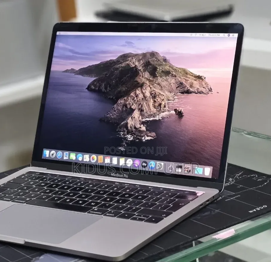 New Laptop Apple MacBook Pro 2019 16GB Intel Core i7 SSD 512GB