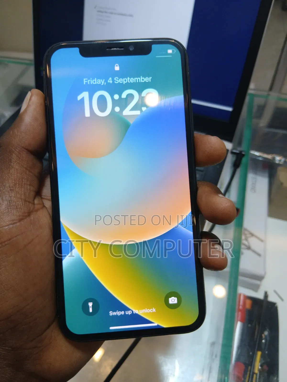 New Apple iPhone X 256 GB Black