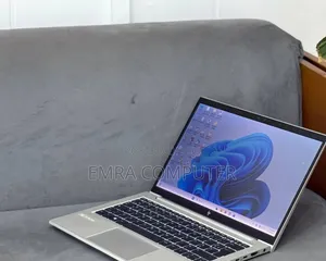 New Laptop HP EliteBook 830 G8 8GB Intel Core i7 SSD 256GB