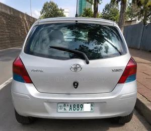 Toyota Yaris 2009 Silver