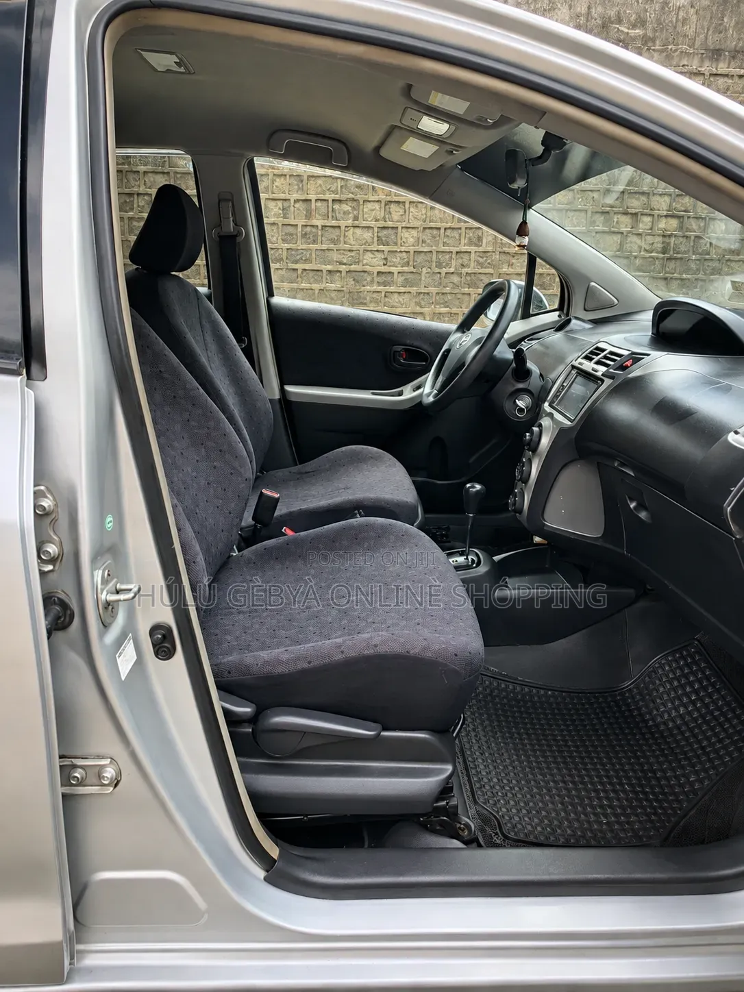 Toyota Yaris 2009 Silver