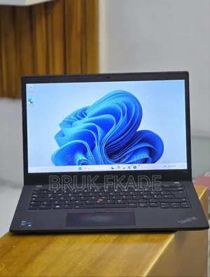 New Laptop Lenovo ThinkPad T14s Gen 2 16GB Intel Core i7 SSD 512GB