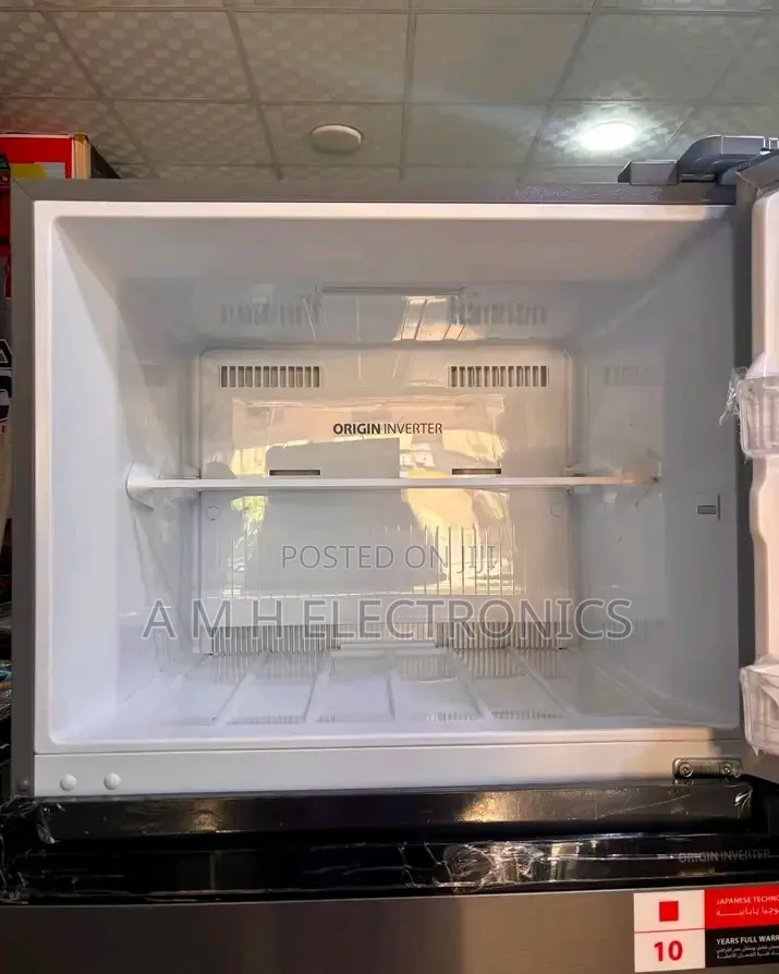 Toshiba 365L Refrigerator