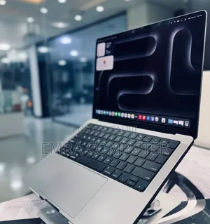 New Laptop Apple MacBook Pro 2021 M1 16GB Apple M1 Pro SSD 512GB