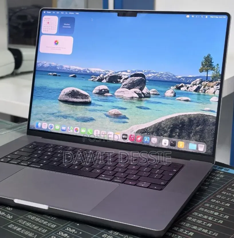 New Laptop Apple MacBook Pro 2021 M1 16GB Apple M1 Pro SSD 512GB