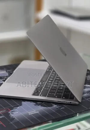 New Laptop Apple MacBook Pro 2019 16GB Intel Core i7 SSD 512GB