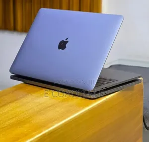 New Laptop Apple MacBook 16GB Intel Core i7 SSD 512GB