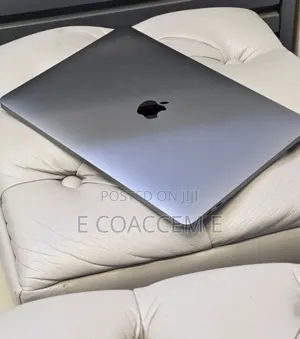 New Laptop Apple MacBook 16GB Intel Core i7 SSD 512GB