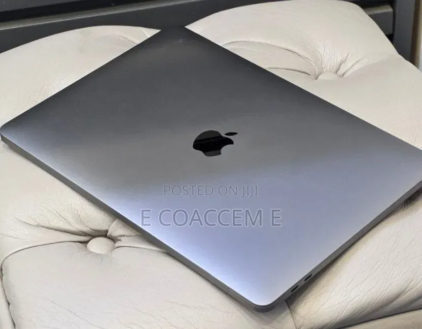 New Laptop Apple MacBook 16GB Intel Core i7 SSD 512GB
