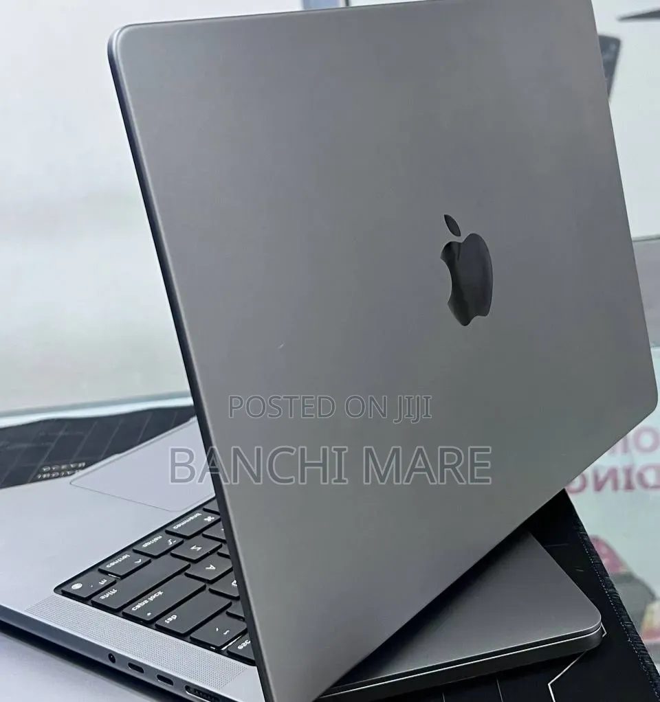 New Laptop Apple MacBook Pro 2021 M1 16GB Apple M1 Pro SSD 512GB