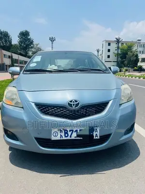 Toyota Yaris 2010 Blue
