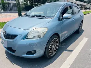 Toyota Yaris 2010 Blue