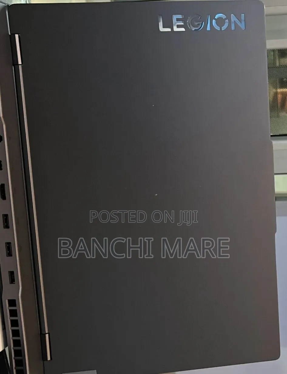 New Laptop Lenovo Legion 5 16GB AMD Ryzen 7 SSD 1T