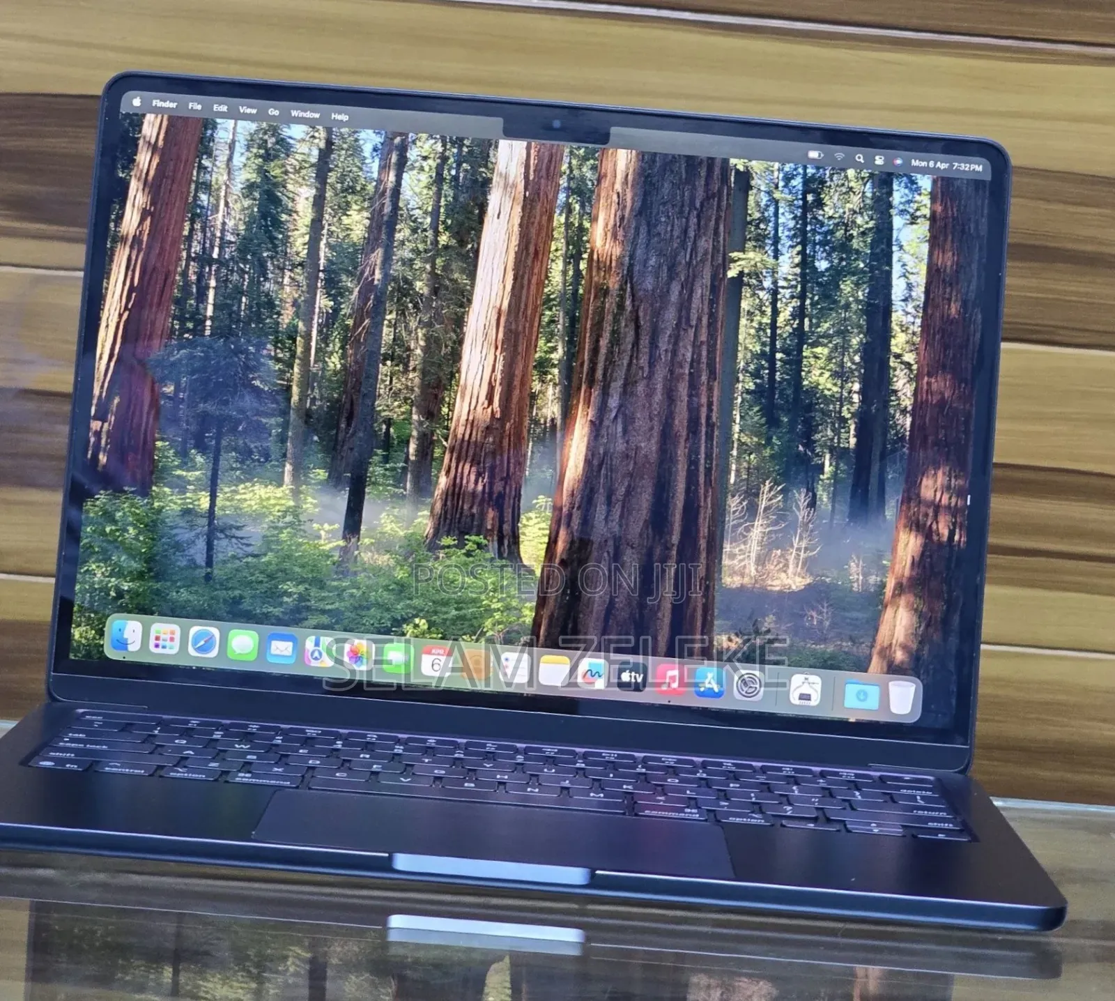 New Laptop Apple MacBook Air 2025 M4 16GB Apple M4 SSD 256GB
