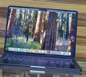 New Laptop Apple MacBook Air 2025 M4 16GB Apple M4 SSD 256GB
