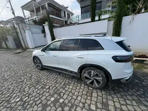Volkswagen ID.6 2022 White