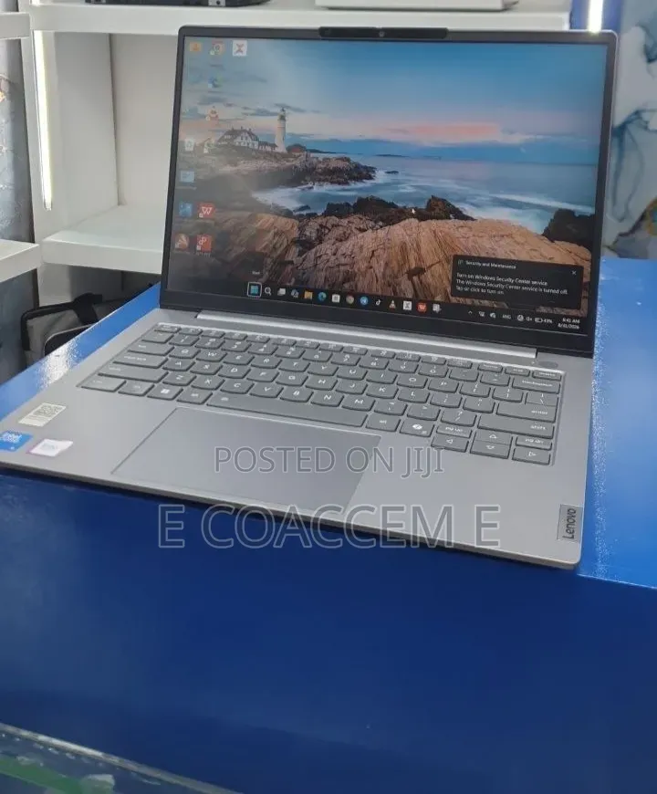 New Laptop Lenovo 16GB Intel Core Ultra 5 SSD 512GB