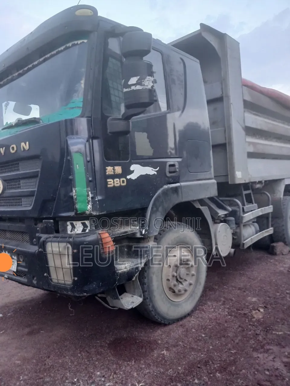 Genlyon Truck