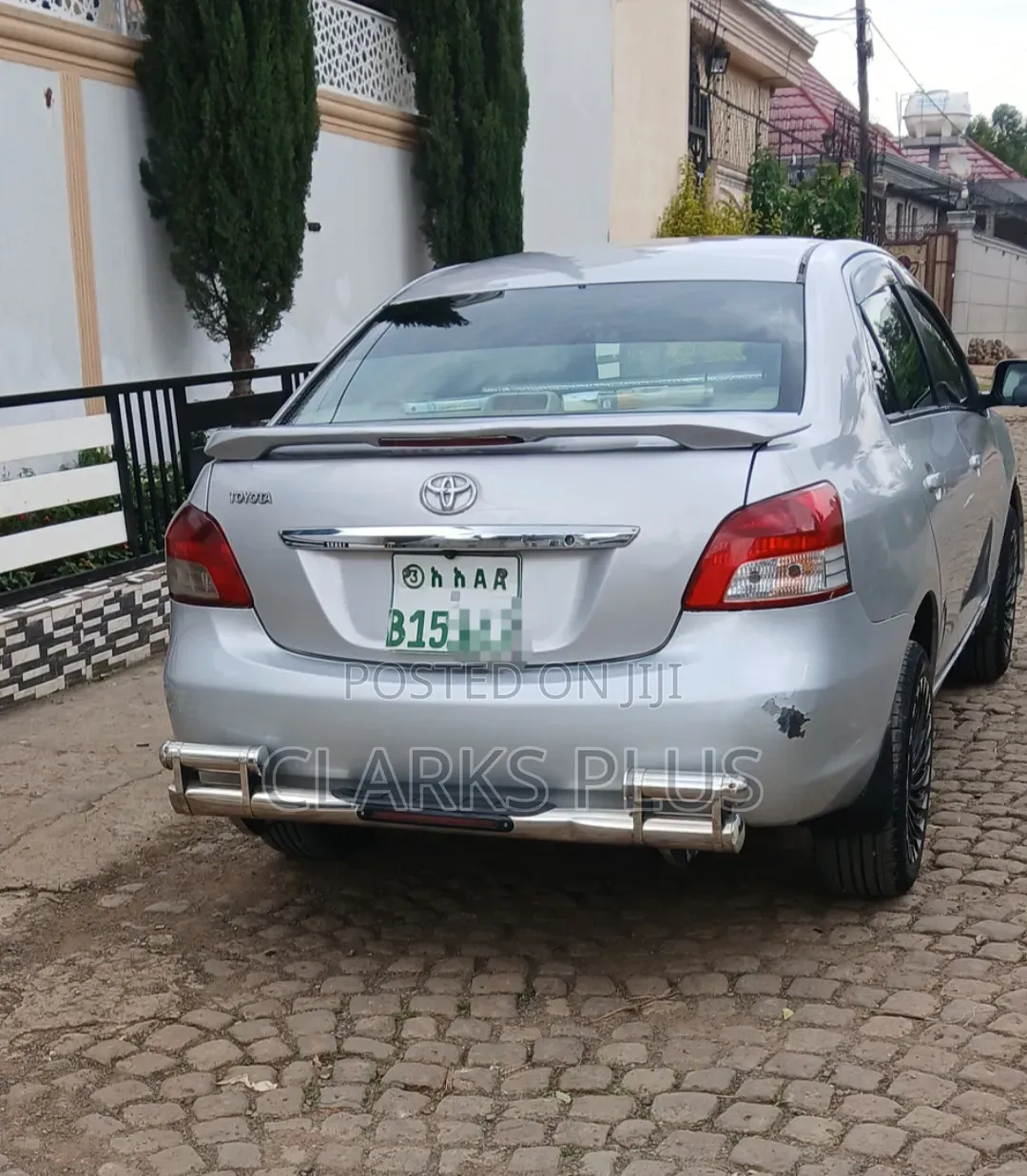 Toyota Belta 2010 Silver