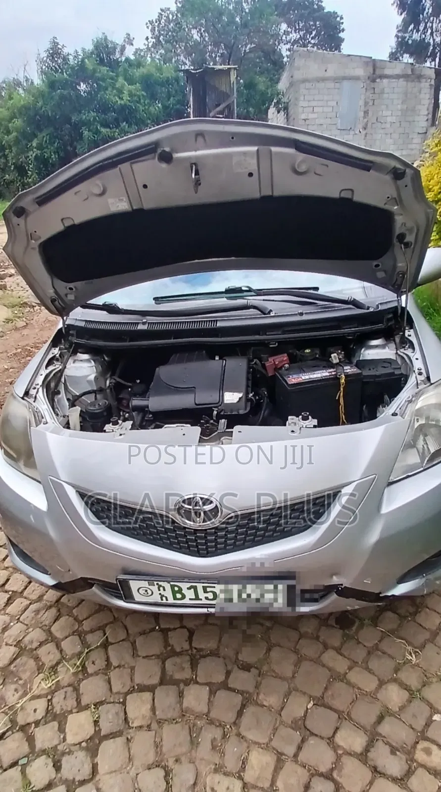 Toyota Belta 2010 Silver