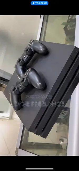 Play Station 4 Pro