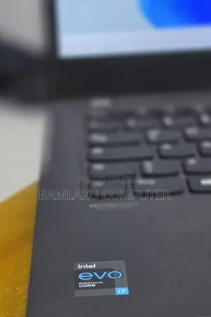New Laptop Lenovo ThinkPad T14s Gen 2 16GB Intel Core i7 SSD 512GB