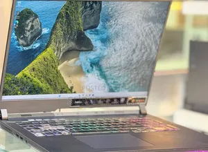 New Laptop Asus ROG Strix G17 16GB AMD Ryzen 7 SSD 512GB
