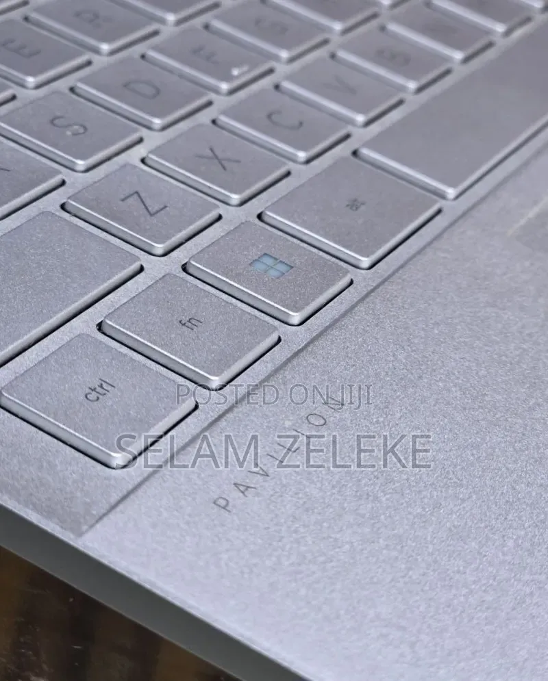 New Laptop HP 16GB Intel Core i5 SSD 1T