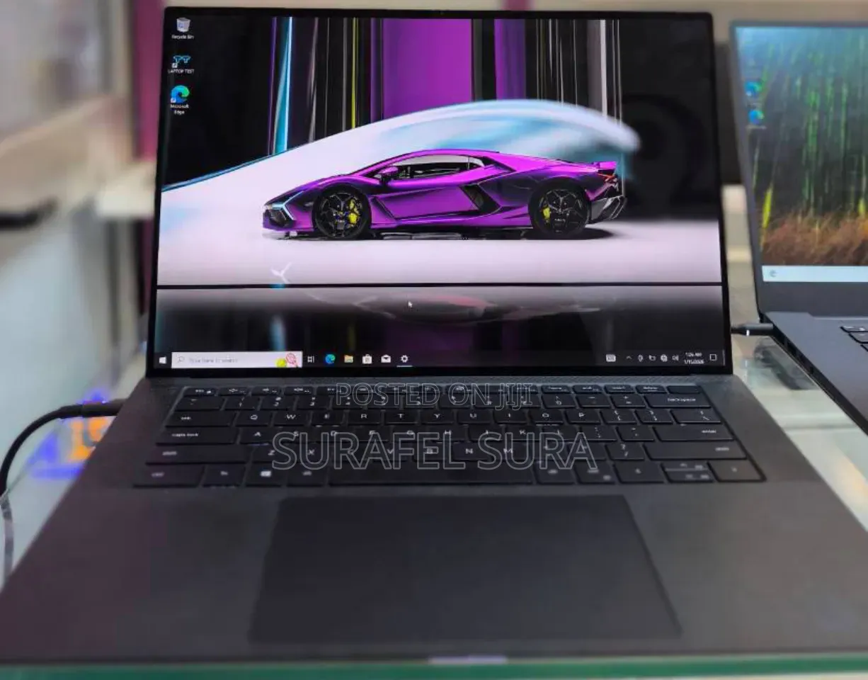 New Laptop Dell XPS 17 9700 16GB Intel Core i7 SSD 512GB