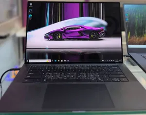 New Laptop Dell XPS 17 9700 16GB Intel Core i7 SSD 512GB