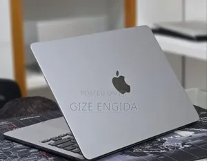 New Laptop Apple MacBook Air 2022 M2 8GB Apple M2 SSD 256GB
