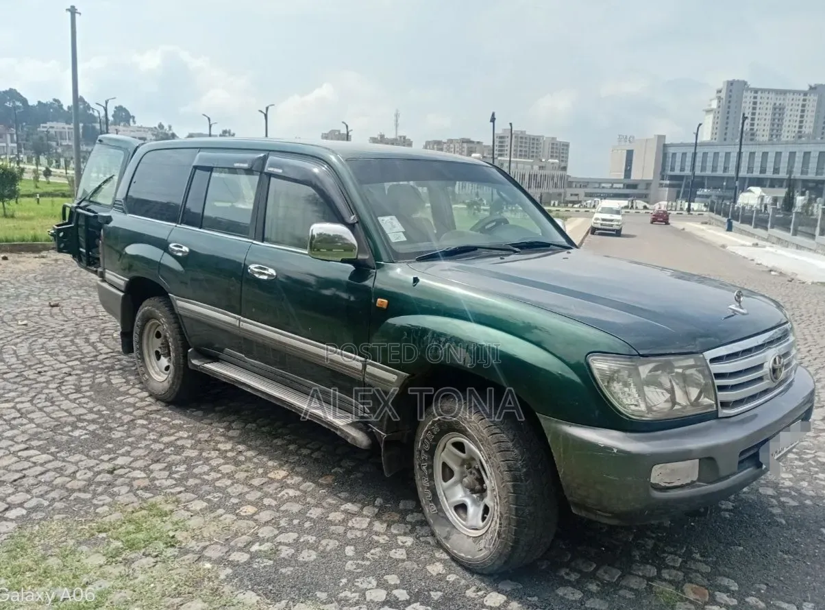 Toyota Land Cruiser 2005 Green