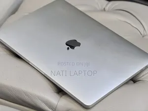 New Laptop Apple MacBook Pro 2020 M1 32GB Intel Core i7 SSD 512GB