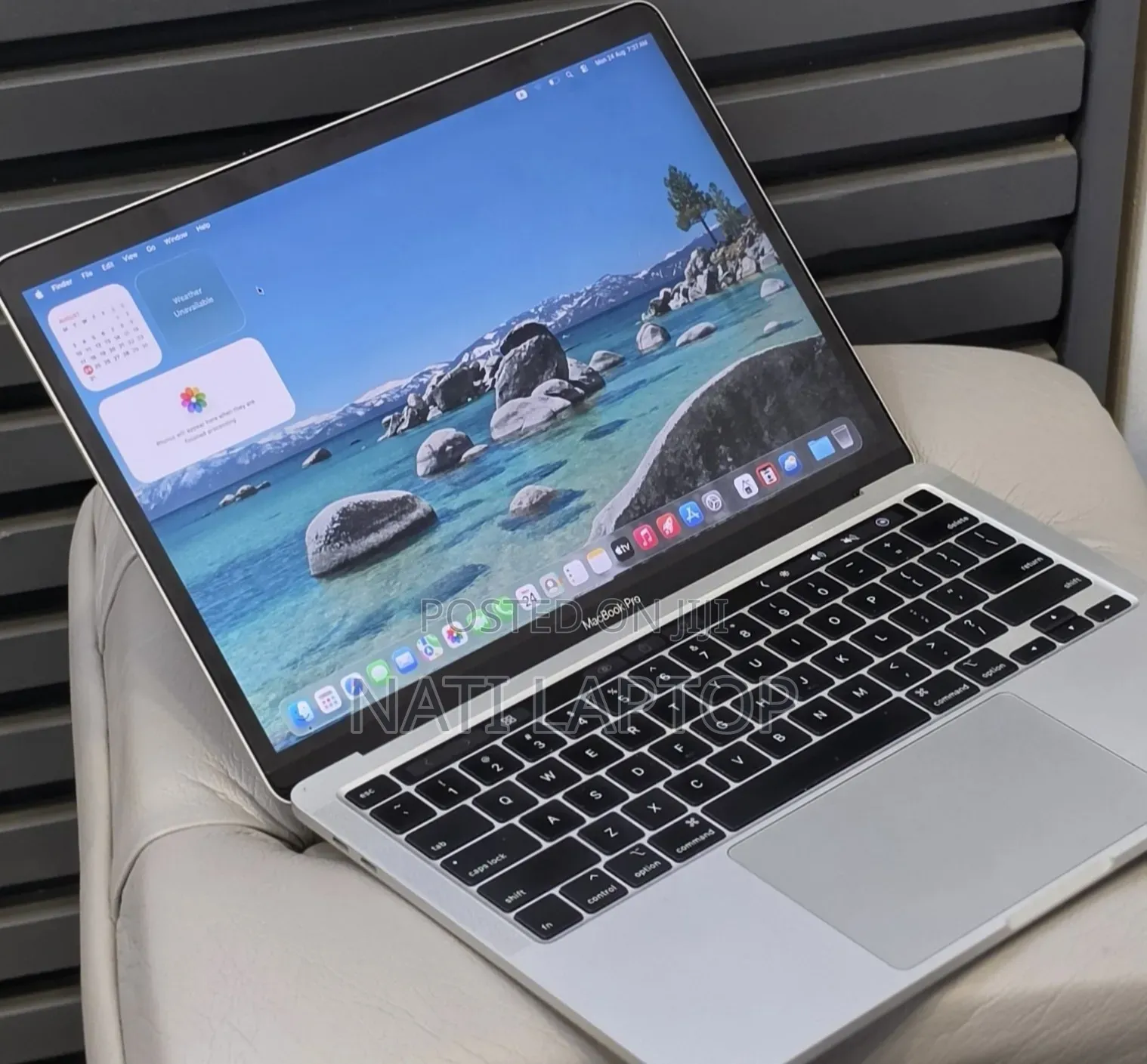 New Laptop Apple MacBook Pro 2020 M1 32GB Intel Core i7 SSD 512GB
