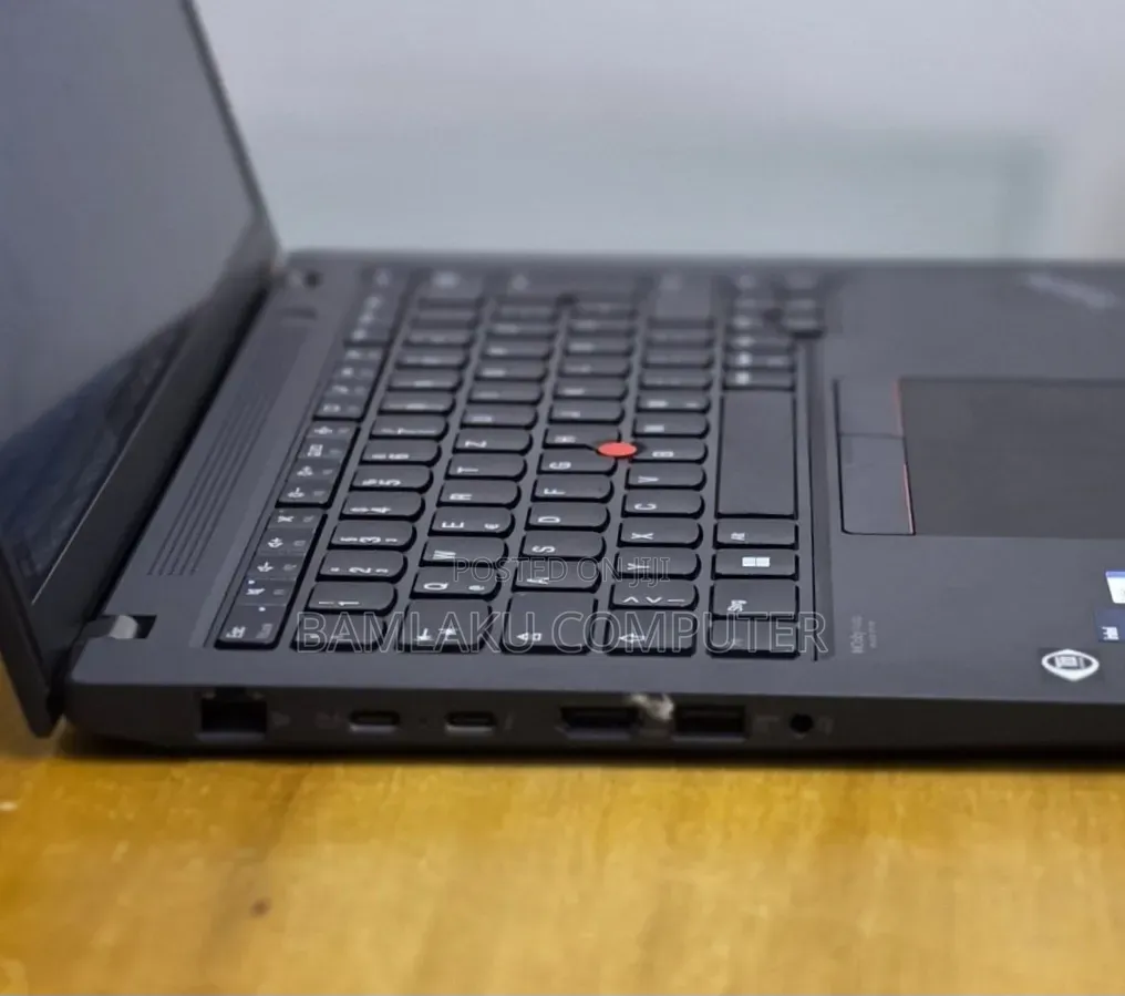 New Laptop Lenovo ThinkPad T14 G3 16GB Intel Core i5 SSD 512GB