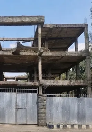6bdrm House in Bole Bulbula, G+2 for Sale