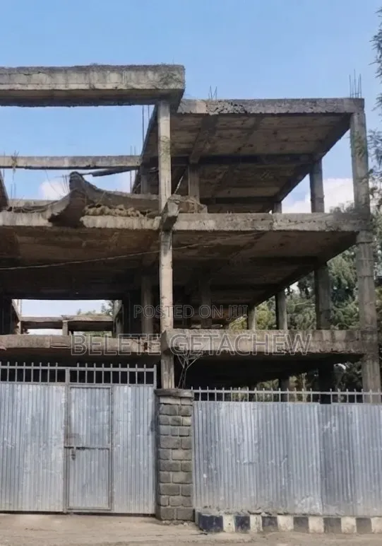 6bdrm House in Bole Bulbula, G+2 for Sale