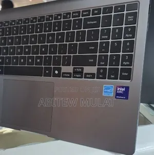 New Laptop Samsung Galaxy Book4 16GB Intel Core Ultra 7 SSD 512GB