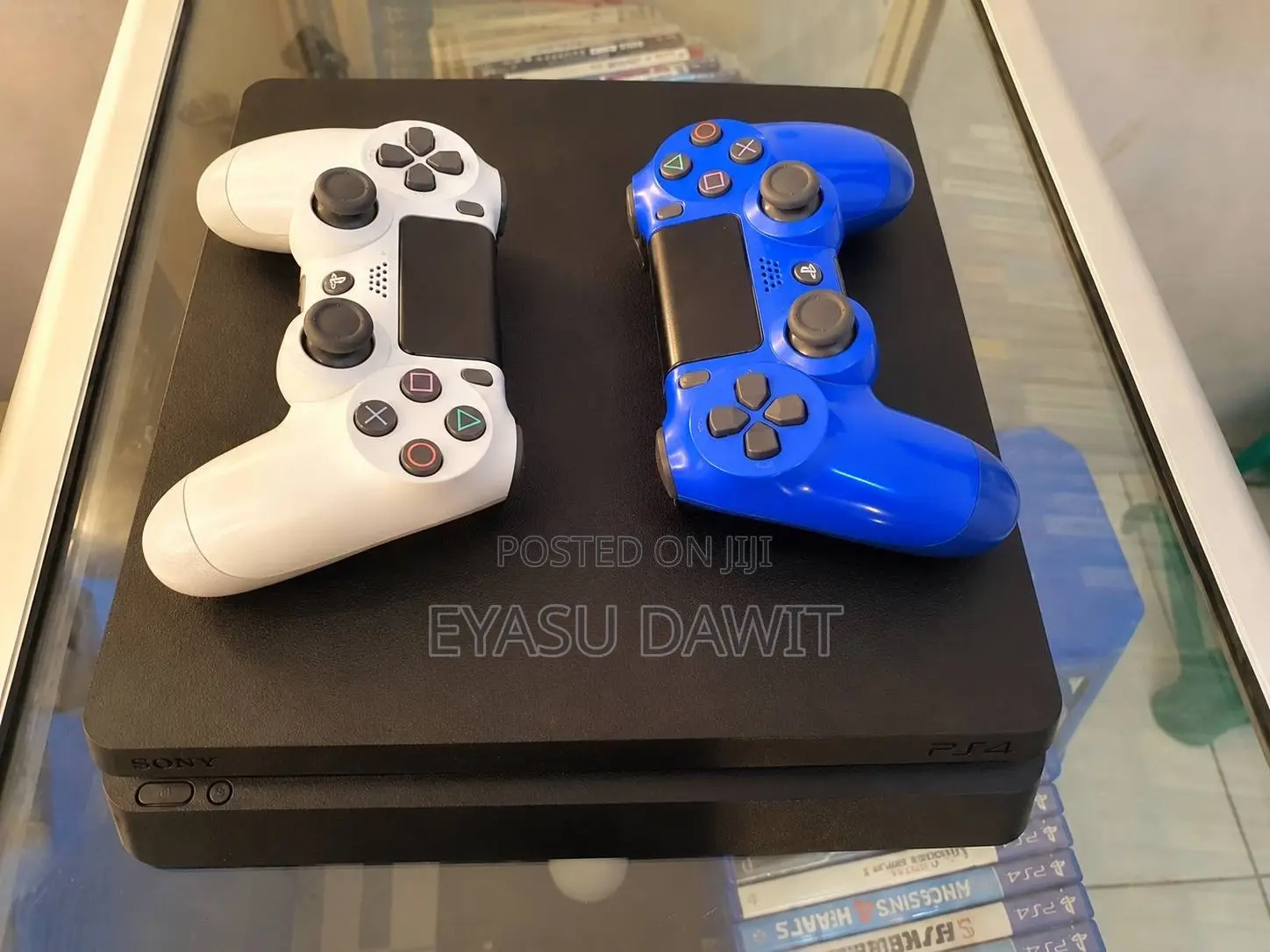 PlayStation 4 Slim