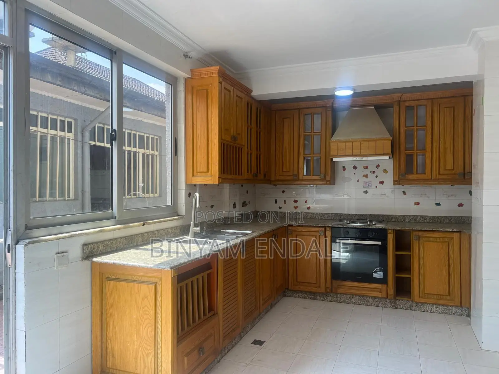 2bdrm Villa in Jemo 1 Asphalt Dar, Nifas Silk-Lafto for sale