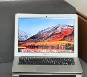 New Laptop Apple MacBook Air 2017 8GB Intel Core i5 SSD 512GB