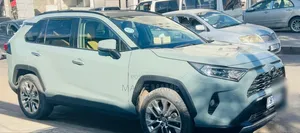 Toyota RAV4 2021 Gray