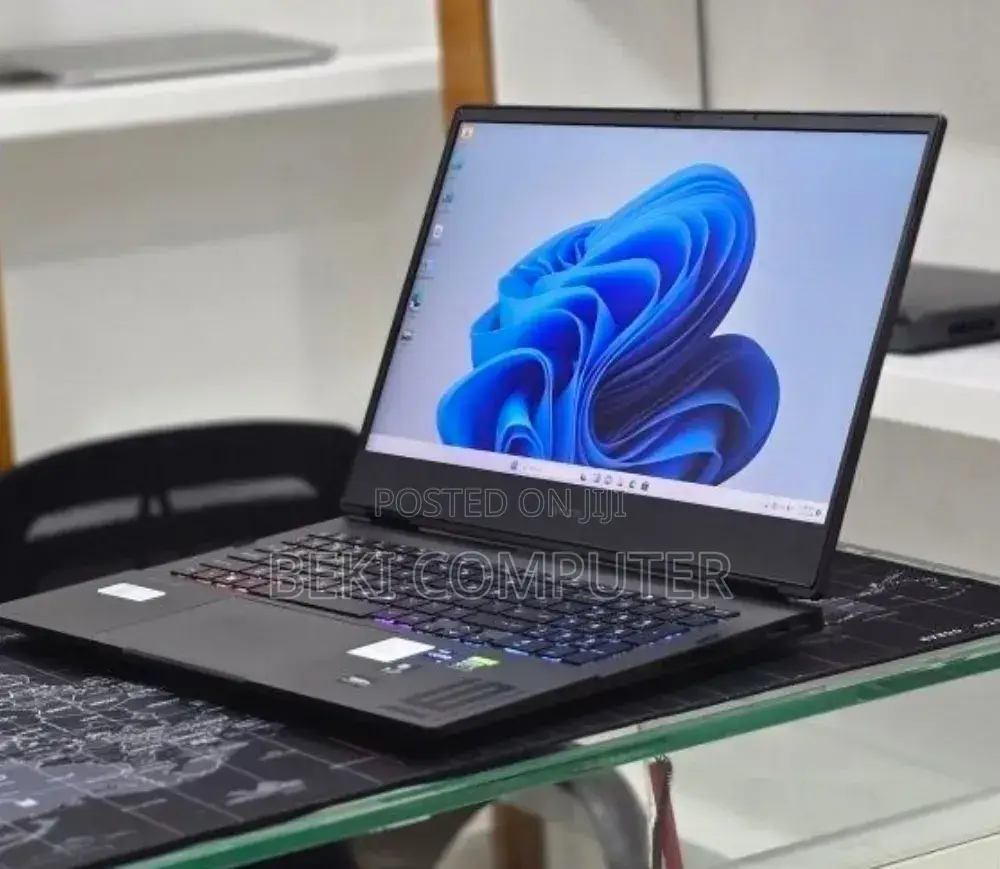New Laptop HP Omen 16 16GB Intel Core i7 SSD 512GB