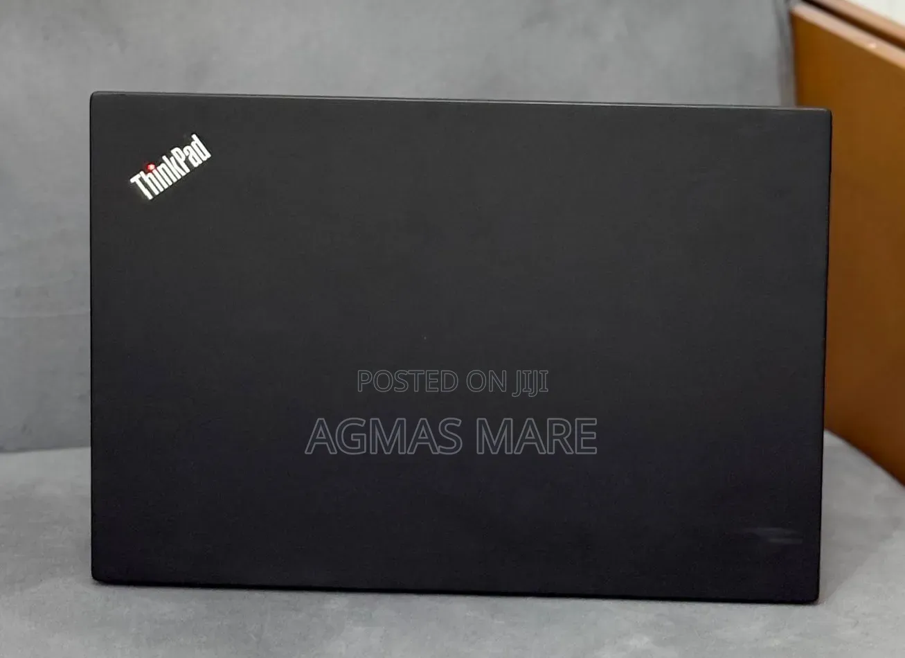 New Laptop Lenovo ThinkPad T490s 16GB Intel Core i5 SSD 512GB