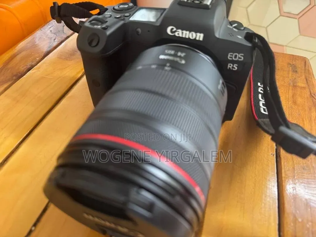 Canon R5 Mirror Less