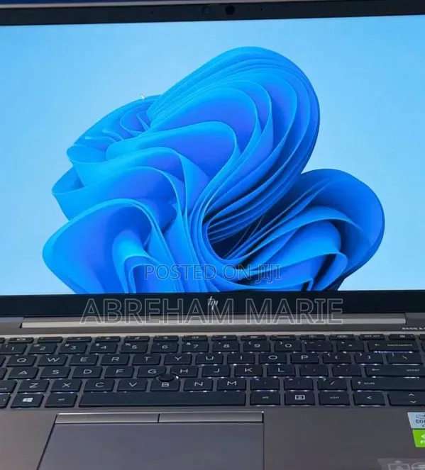 New Laptop HP ZBook 14 32GB Intel Core i7 SSD 512GB